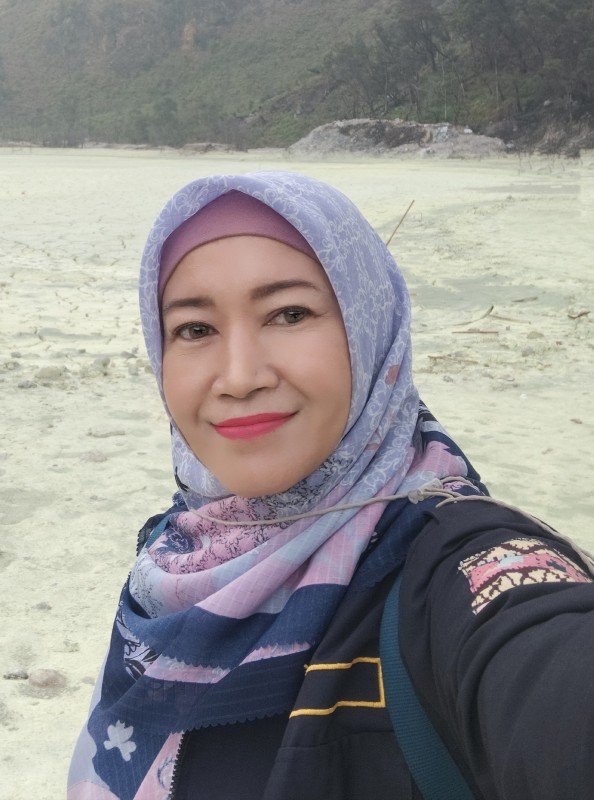 Henny Damayanti